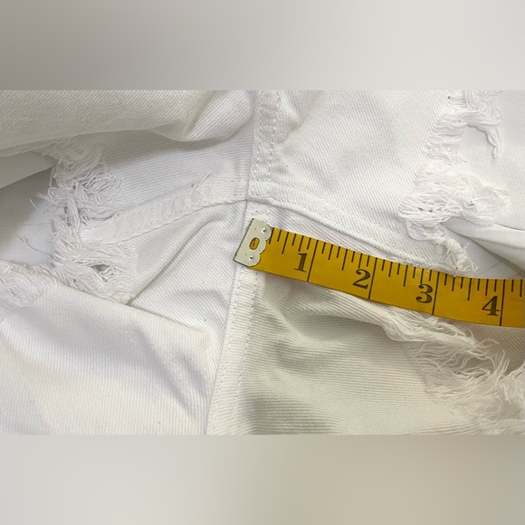 Wild Fable Womens 6 Solid White Denim Jean Shorts w/Frayed Edges Boho Classic - Picture 7 of 9